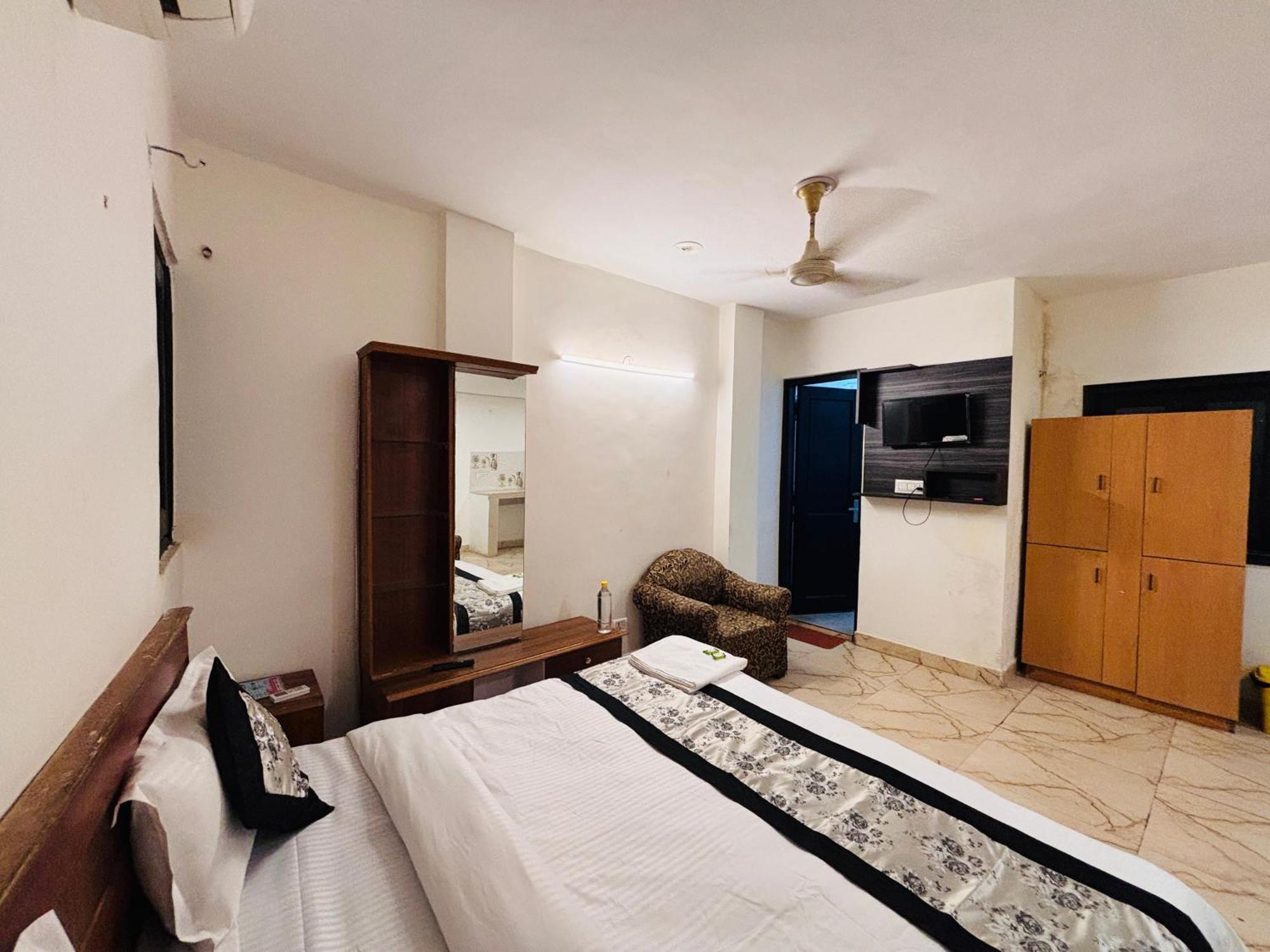 Hauz Khas Villa Nueva Delhi Exterior foto